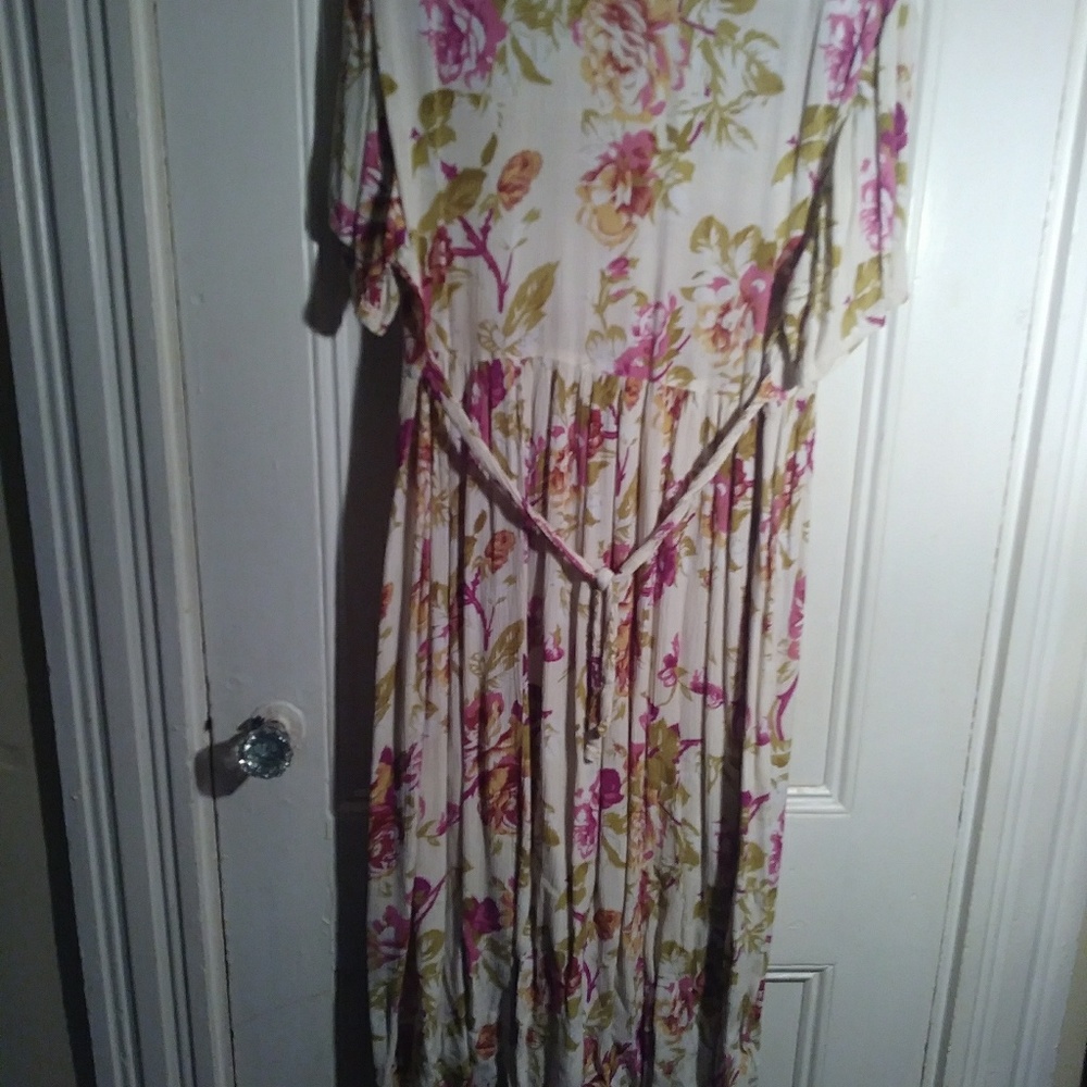 Bila flowered dress